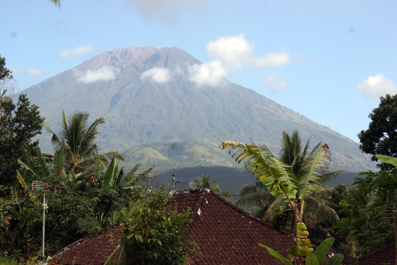 Mount Agung, Bali Tirtagangga Indonesia.jpg - Indonesia Bali Tirtagangga. Mount Agung